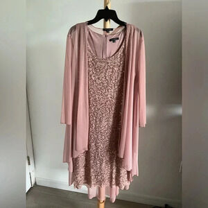 Sequin Lace Scoop Neck 3/4 Sleevn
Sheath Chiffon Duster 2-Piece Jacket Dress 14